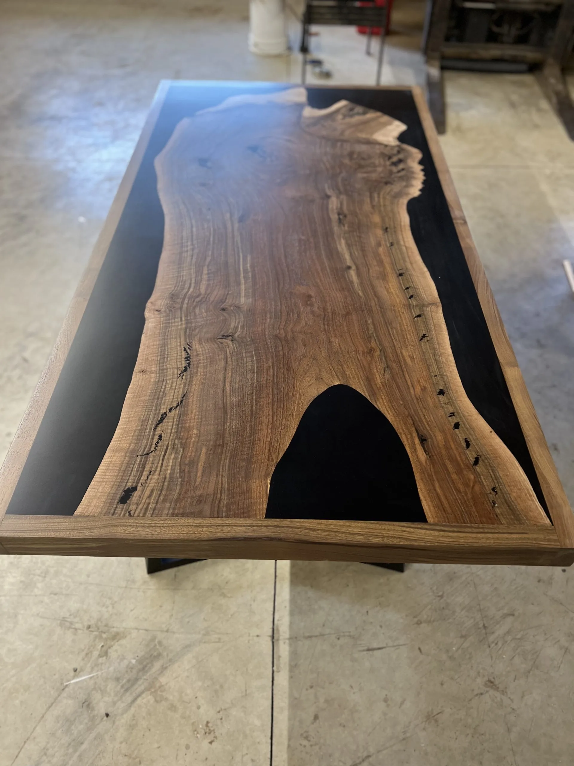 Black Walnut English Walnut graft casted epoxy table